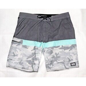 Pelagic High Performance Men's 1/2 Camouflage Board Shorts Trunks Size 36